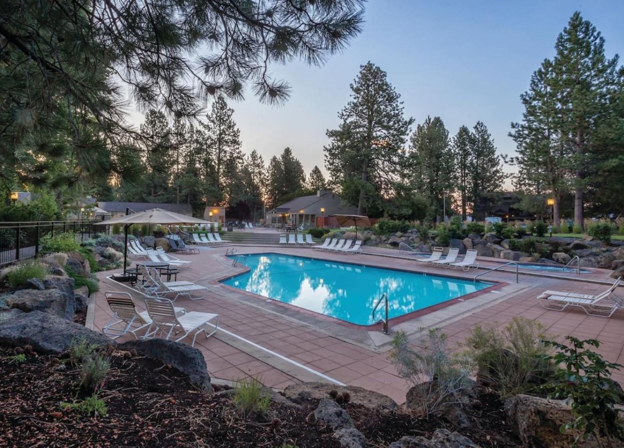 Worldmark Bend Seventh Mountain Resort - St Sleeps Экстерьер фото